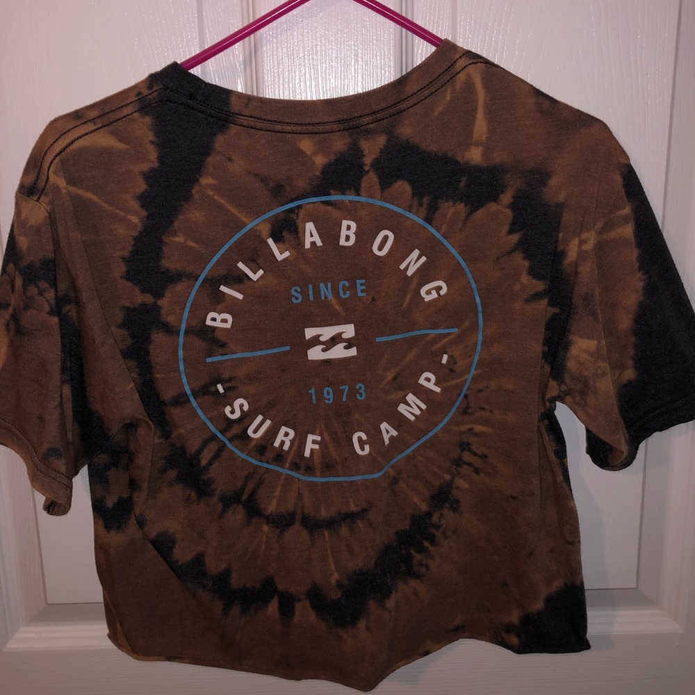 Billabong cropped t-shirt